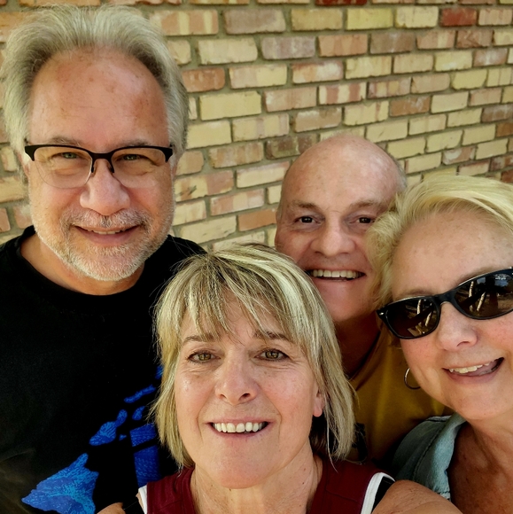 Meet your Posher, Kimi - Picture 2 of 4